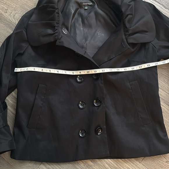 Samuel Dong Black Pea Coat - Picture 5 of 10